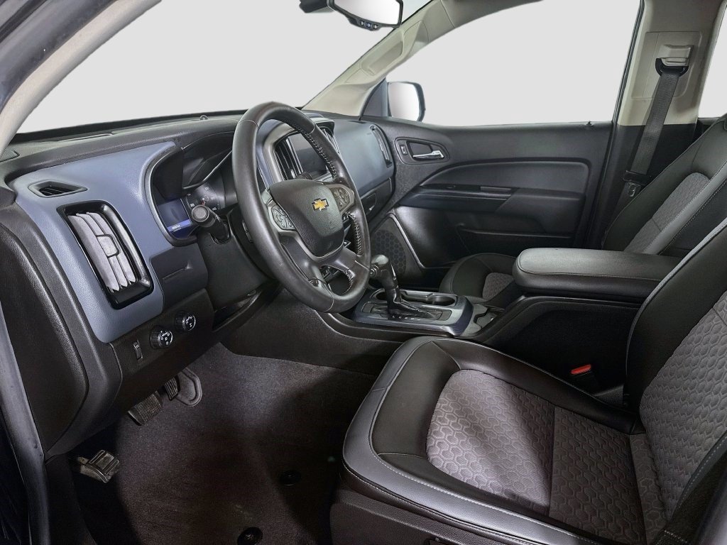 Used 2021 Chevrolet Colorado Z71 w/ Safety Package AWD/4WD image 21