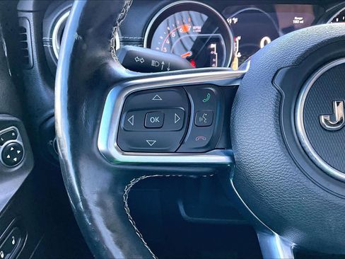 Used 2019 Jeep Wrangler Unlimited Sahara image 22
