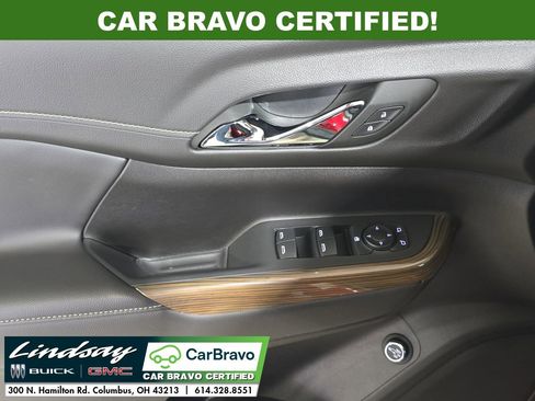 Certified 2023 GMC Acadia SLE w/ Driver Convenience Package image 21