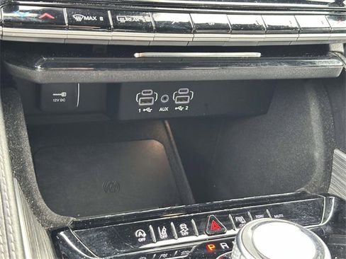 Used 2023 Jeep Wagoneer L Series II image 22