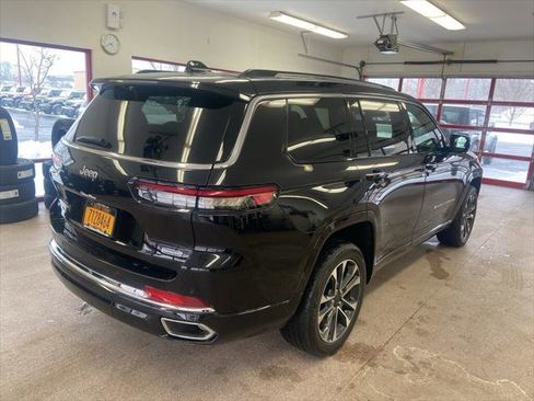 Certified 2022 Jeep Grand Cherokee L Overland w/ Luxury Tech Group IV image 19