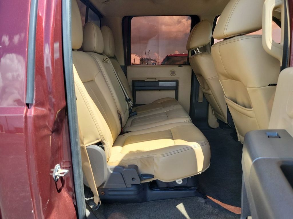 Used 2011 Ford F250 Lariat w/ Lariat Interior Pkg AWD/4WD image 24