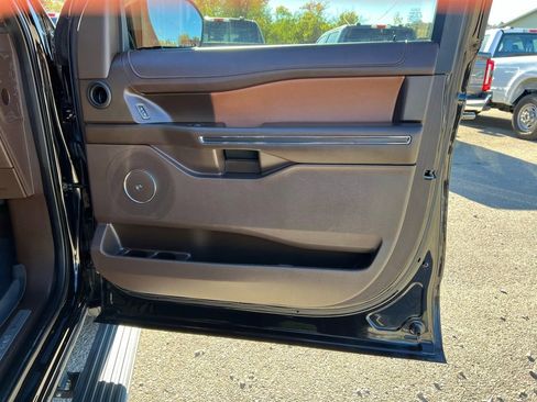 Used 2022 Ford Expedition King Ranch image 21