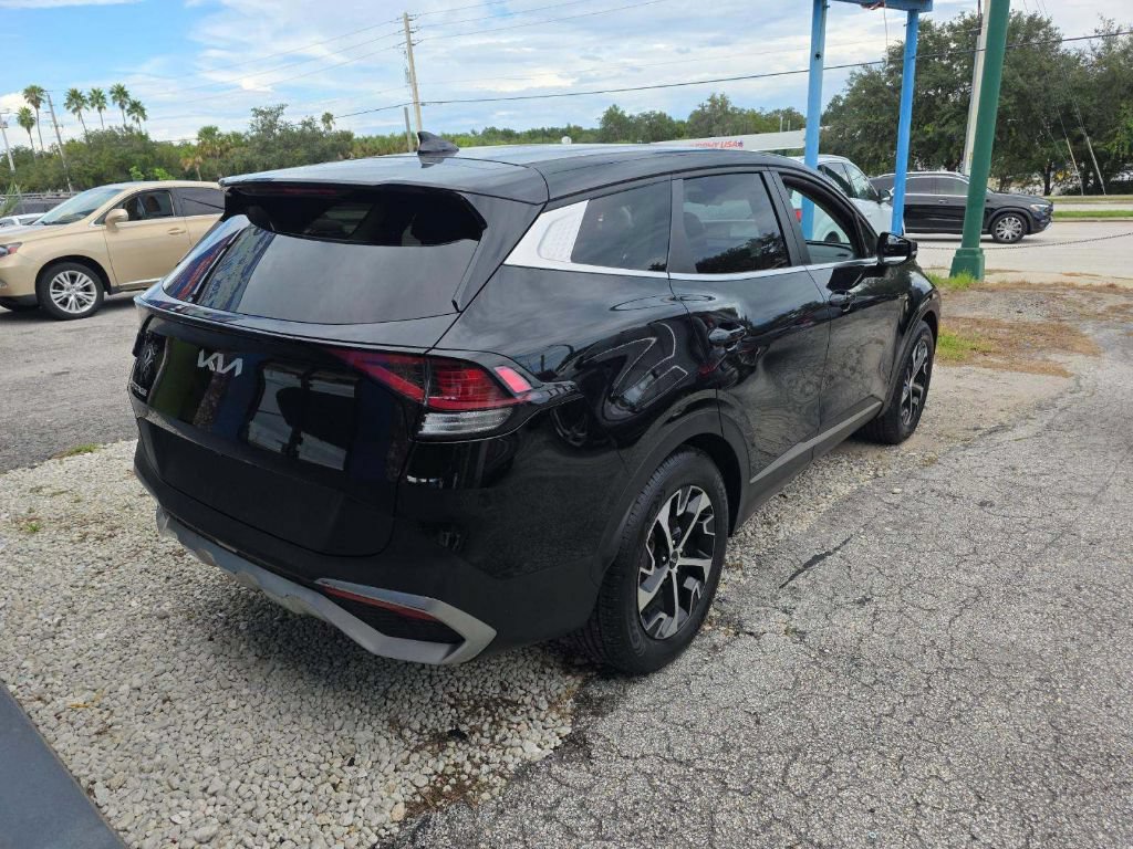 Used 2023 Kia Sportage EX FWD image 4