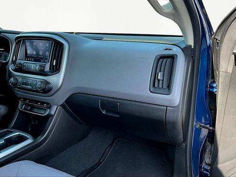 Used 2020 Chevrolet Colorado LT w/ Safety Package image 26