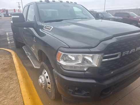 Used 2024 RAM 3500 Big Horn w/ Sport Appearance Package image 2