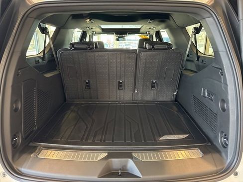 New 2026 Chevrolet Suburban RST image 27