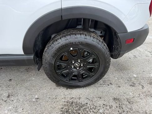 Used 2025 Ford Bronco Sport Badlands image 22