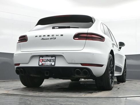Used 2018 Porsche Macan GTS w/ Premium Package Plus AWD/4WD image 41