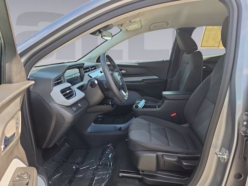 Used 2027 Chevrolet Bolt LT w/ LPO, All-Weather Package FWD image 10