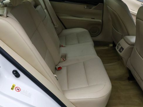 Used 2013 Lexus ES 350 FWD image 26