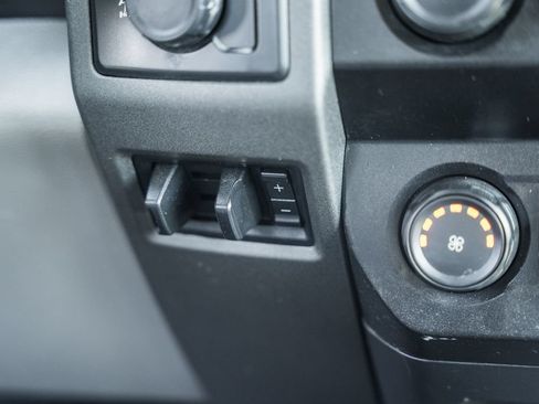 Used 2021 Ford F250 XL w/ STX Appearance Package RWD image 35