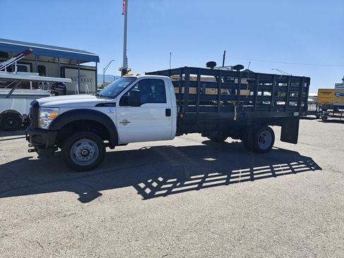 Used 2016 Ford F550 4x4 Regular Cab Super Duty image 11