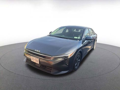 Used 2025 Kia K4 LXS image 4