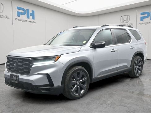 Certified 2025 Honda Pilot Sport image 1
