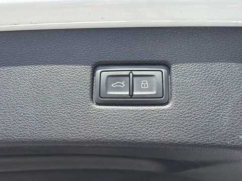 Used 2018 Audi Q7 2.0T Premium Plus w/ Premium Plus Package AWD/4WD image 19
