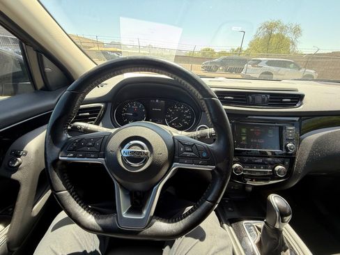 Used 2021 Nissan Rogue Sport SL w/ Premium Package FWD image 21