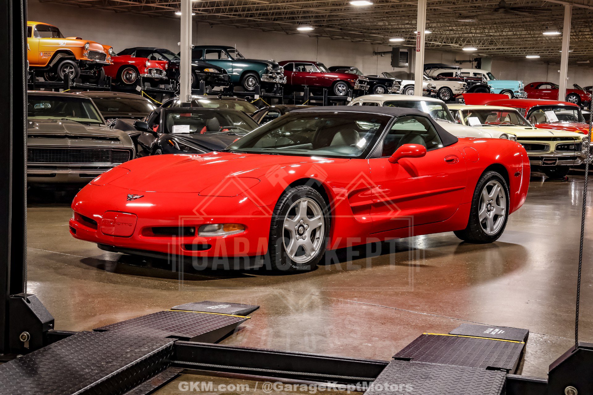 Used 1999 Chevrolet Corvette Convertible w/ Memory Pkg RWD image 4