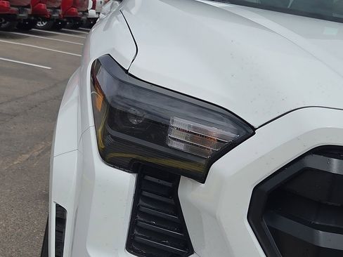 New 2026 Toyota Tacoma SR5 AWD/4WD image 8