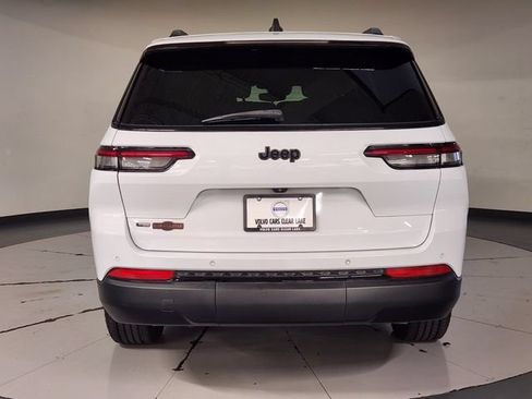 Used 2021 Jeep Grand Cherokee L Laredo RWD image 10