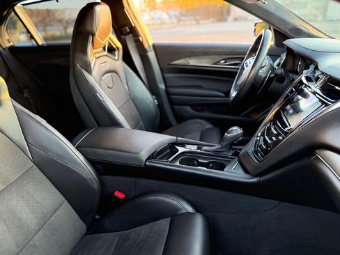 Used 2017 Cadillac CTS V w/ Luxury Package image 45