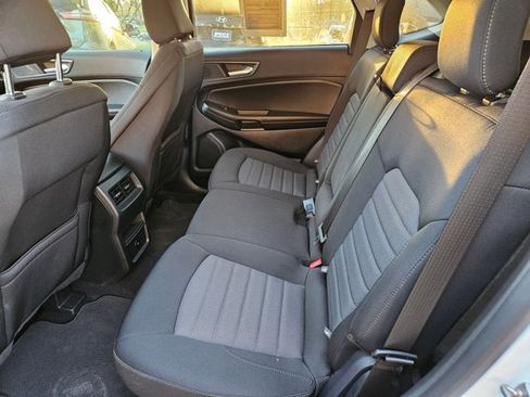 Used 2024 Ford Edge SE image 19