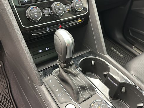 Used 2023 Volkswagen Atlas SEL R-Line AWD/4WD image 21