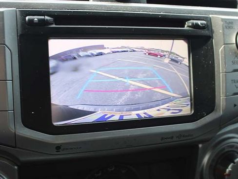 Used 2016 Toyota 4Runner SR5 AWD/4WD image 11