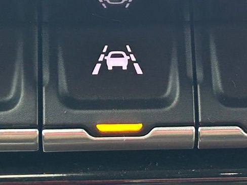 Used 2024 GMC Sierra 1500 SLT w/ SLT Premium Package image 10