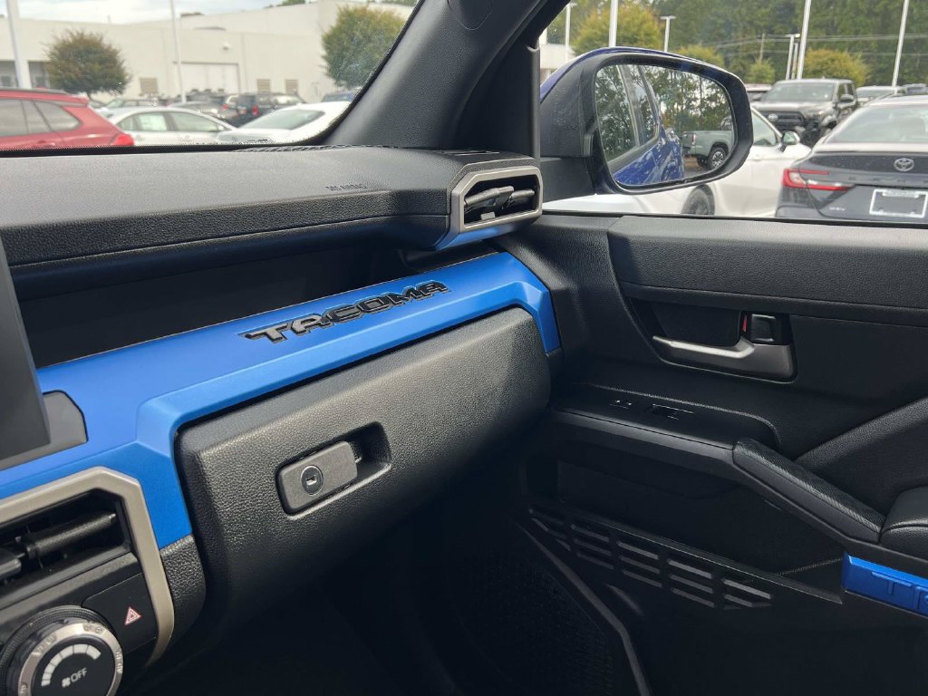 Used 2024 Toyota Tacoma TRD Sport RWD image 39