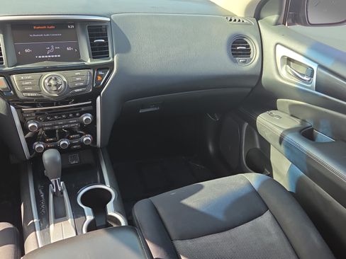 Used 2018 Nissan Pathfinder S FWD image 14