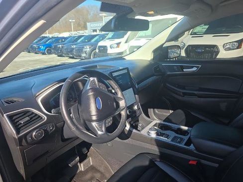 Certified 2021 Ford Edge SEL w/ Convenience Package image 32
