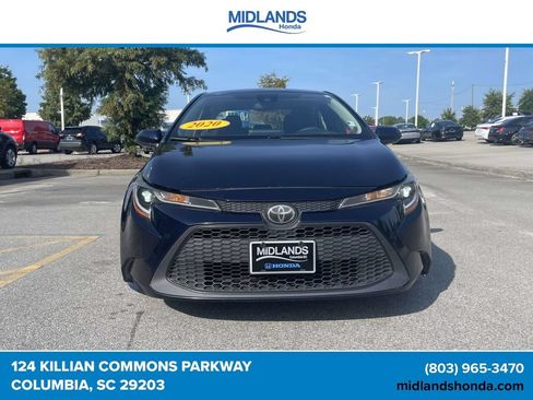 Used 2020 Toyota Corolla LE FWD image 2