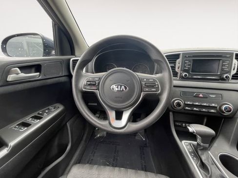Used 2019 Kia Sportage LX FWD image 12