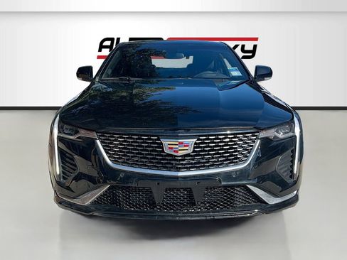 Used 2025 Cadillac CT4 Premium Luxury RWD image 2