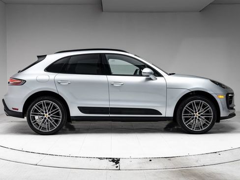 Certified 2026 Porsche Macan AWD/4WD image 35