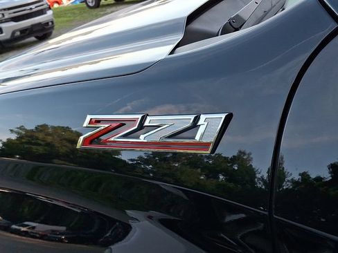 Certified 2022 Chevrolet Silverado 1500 LT w/ Z71 Off-Road Package AWD/4WD image 10