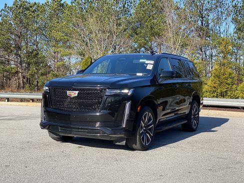 Used 2023 Cadillac Escalade Sport image 13