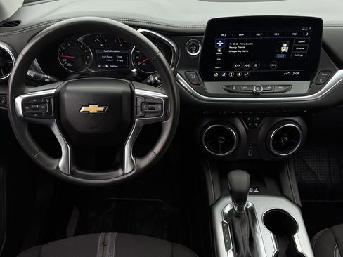 Used 2024 Chevrolet Blazer LT w/ Convenience Package FWD image 11