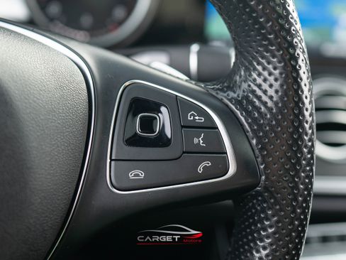 Used 2017 Mercedes-Benz E 300 4MATIC image 25