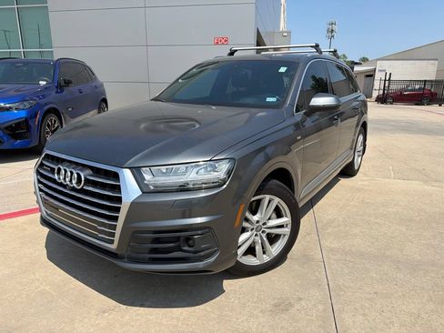 Used 2017 Audi Q7 3.0T Prestige AWD/4WD image 1