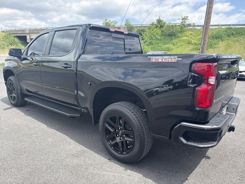 Used 2024 Chevrolet Silverado 1500 LT Trail Boss w/ Convenience Package II AWD/4WD image 6