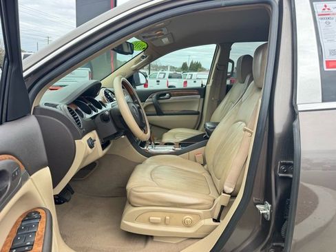 Used 2010 Buick Enclave CXL image 23