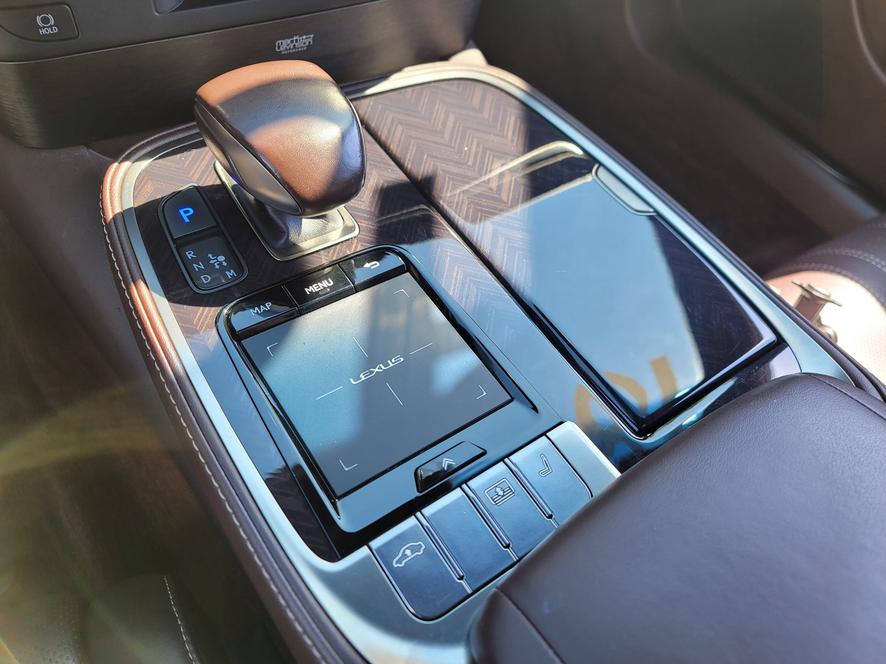 Used 2018 Lexus LS 500 w/ Luxury Package RWD image 19