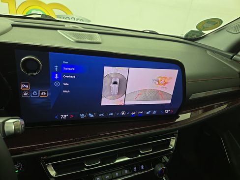 Certified 2024 Chevrolet Traverse RS image 22