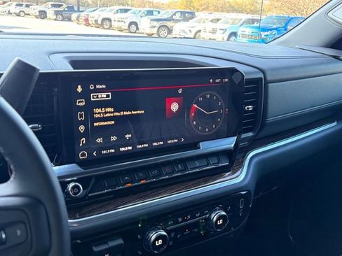 Used 2026 GMC Sierra 1500 Elevation image 10