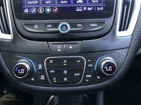 Used 2023 Chevrolet Malibu LT FWD image 14