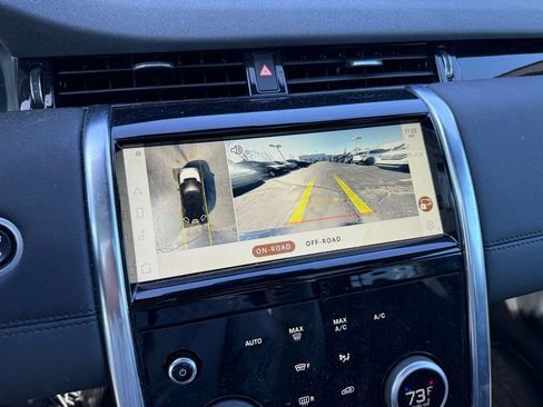 Used 2021 Land Rover Discovery Sport SE image 11