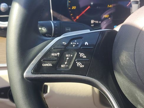 Used 2022 Mercedes-Benz E 350 E 350 w/ AMG Line Exterior image 26