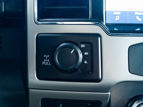 Used 2022 Ford F350 Lariat w/ Chrome Package image 15